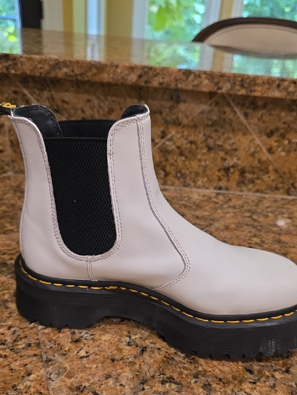 Dr. Martens Platform Chelsea Boots - M8/L9 - Picture 8 of 12